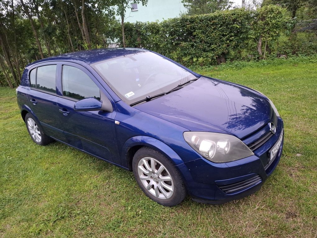 Astra H / 1.6 benzyna