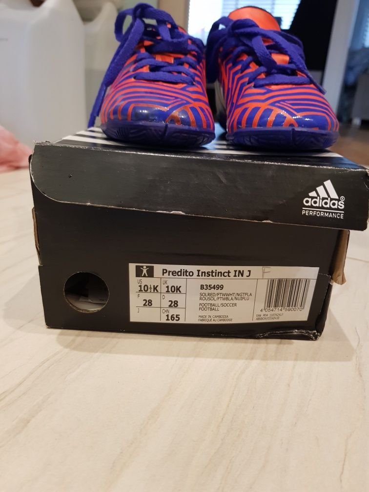 ADIDAS Predito Instinct IN J B35499 rozm. 28 do piłki