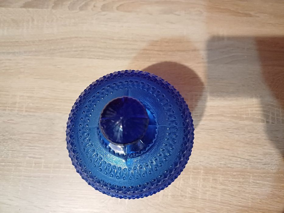 Cukiernica bąbonieraZąbkowice rąby I guziki kobalt