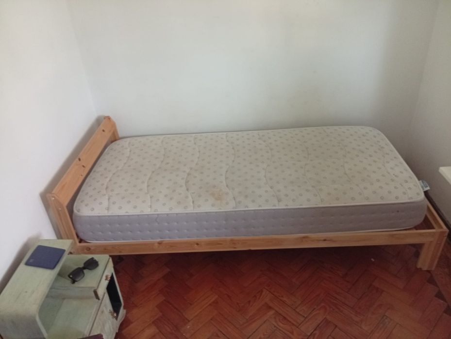 Cama de solteiro