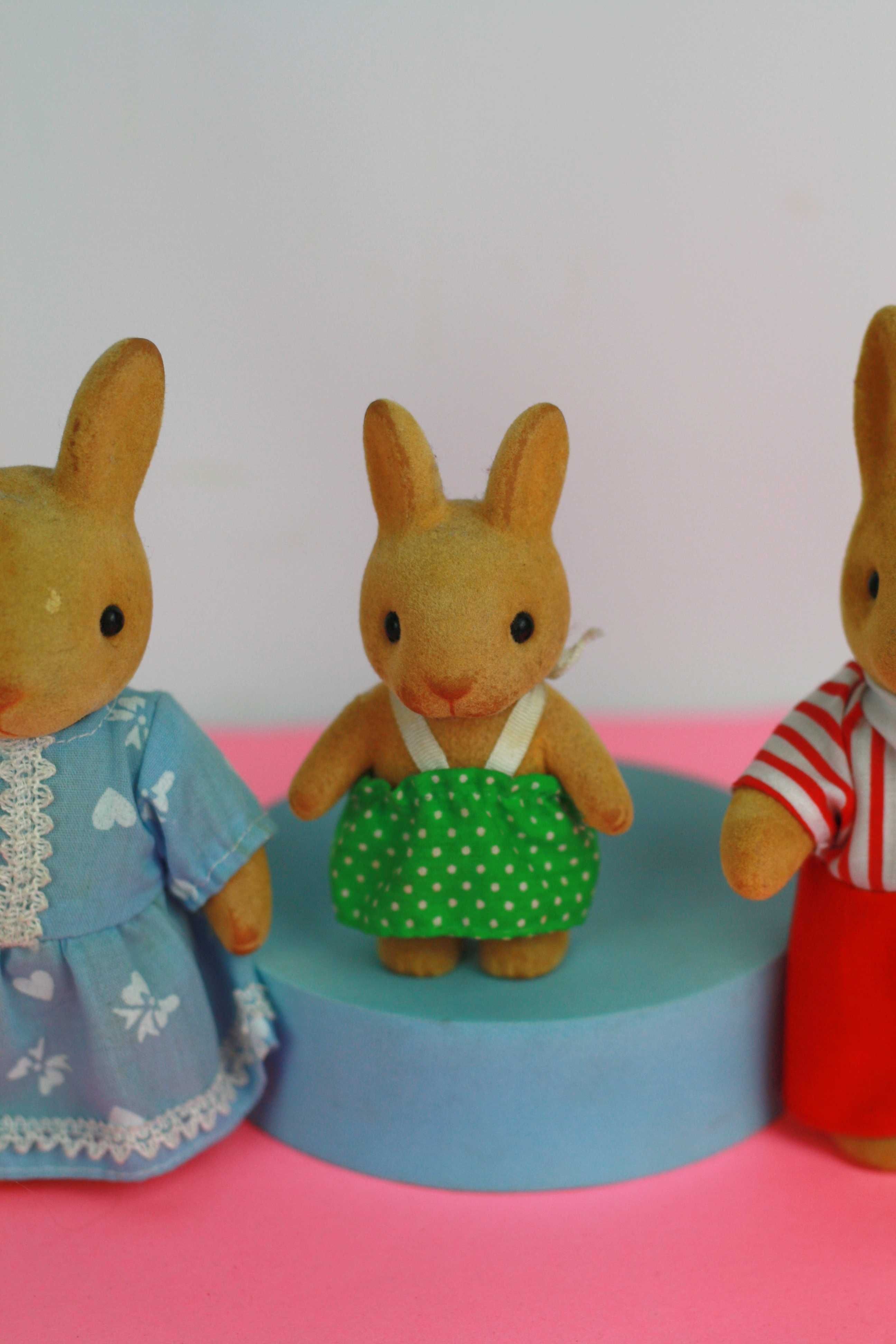 Trzy króliki figurki Sylvanian Forest Families