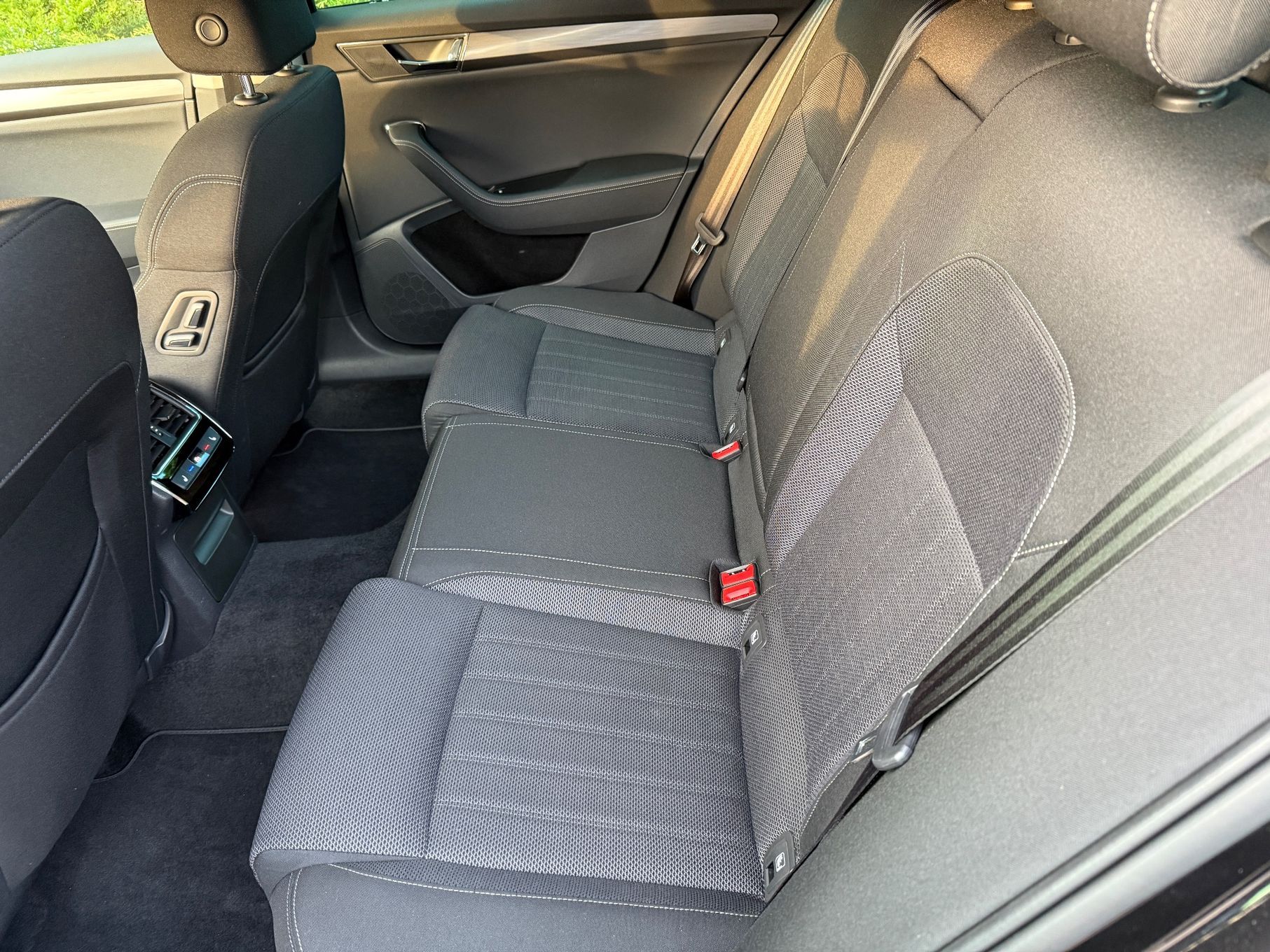 Skoda Superb Style Kombi 2.0 TDI DSG 200 KM salonowy stan idealny