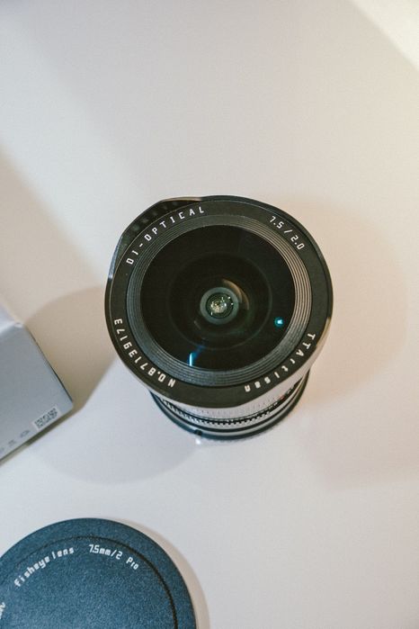 Lente TTArtisan 7.5 mm F2 Sony E