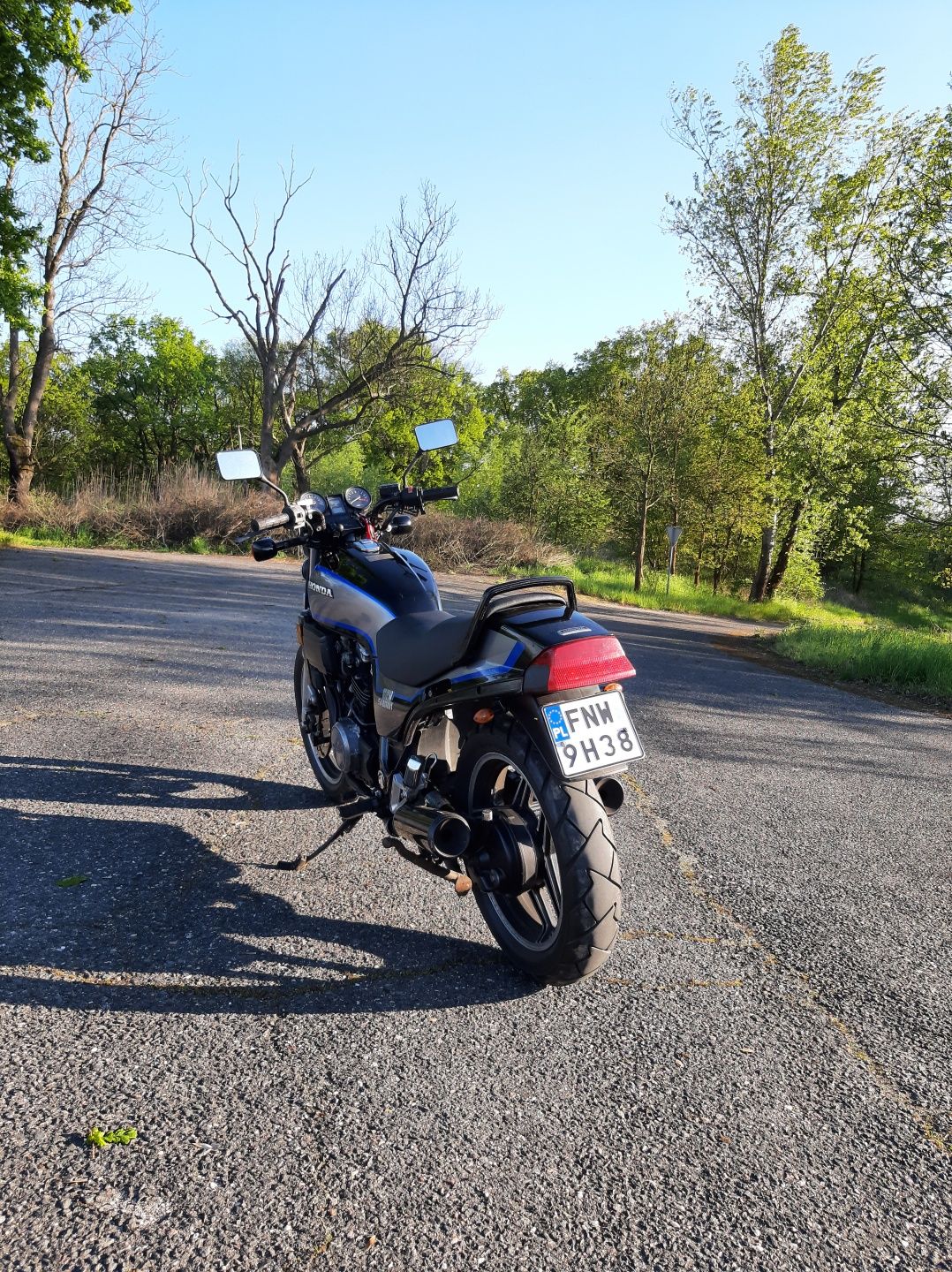 Honda VF 700 Sabre V4