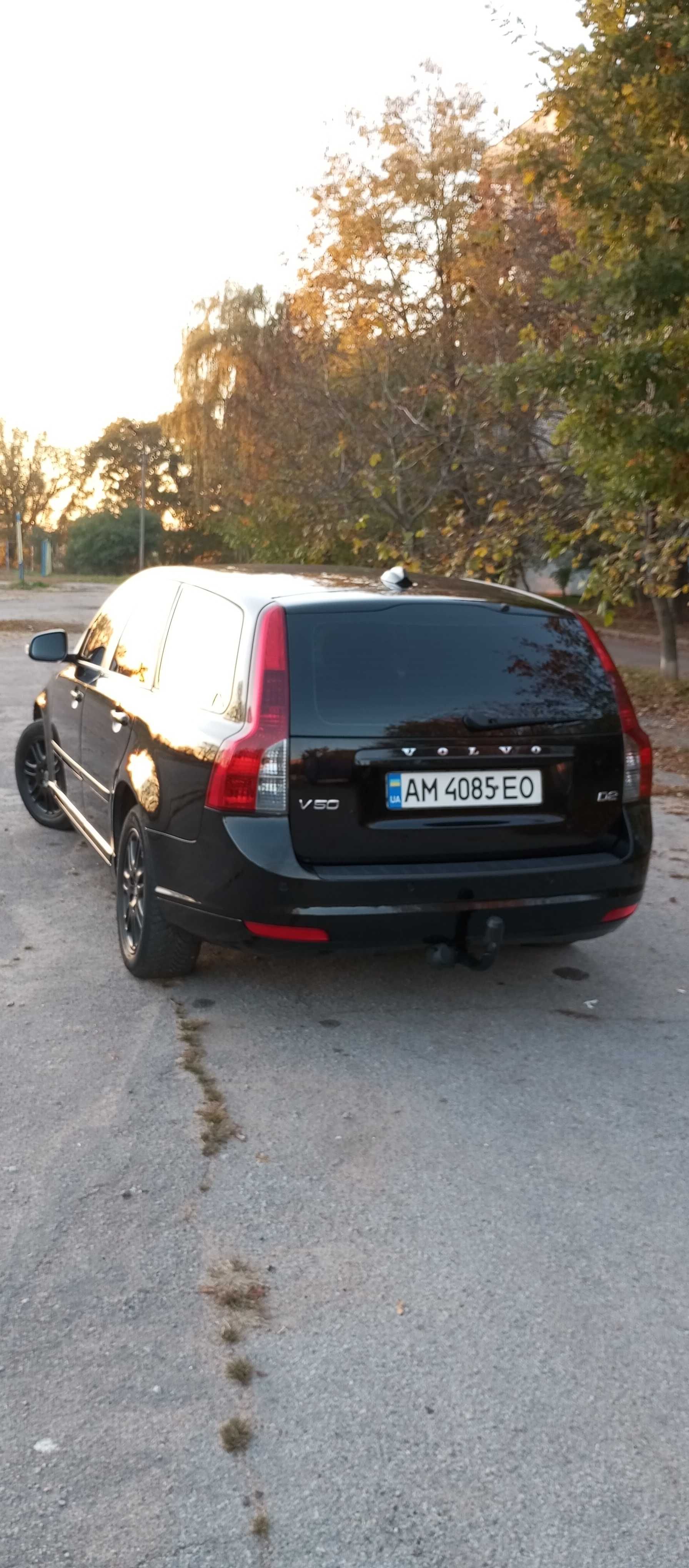 Продам Вольво V50 D2.