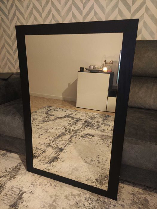 Espelho de madeira preta