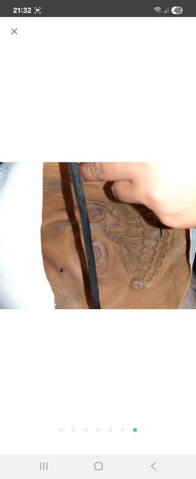 маска на хеллоуин.