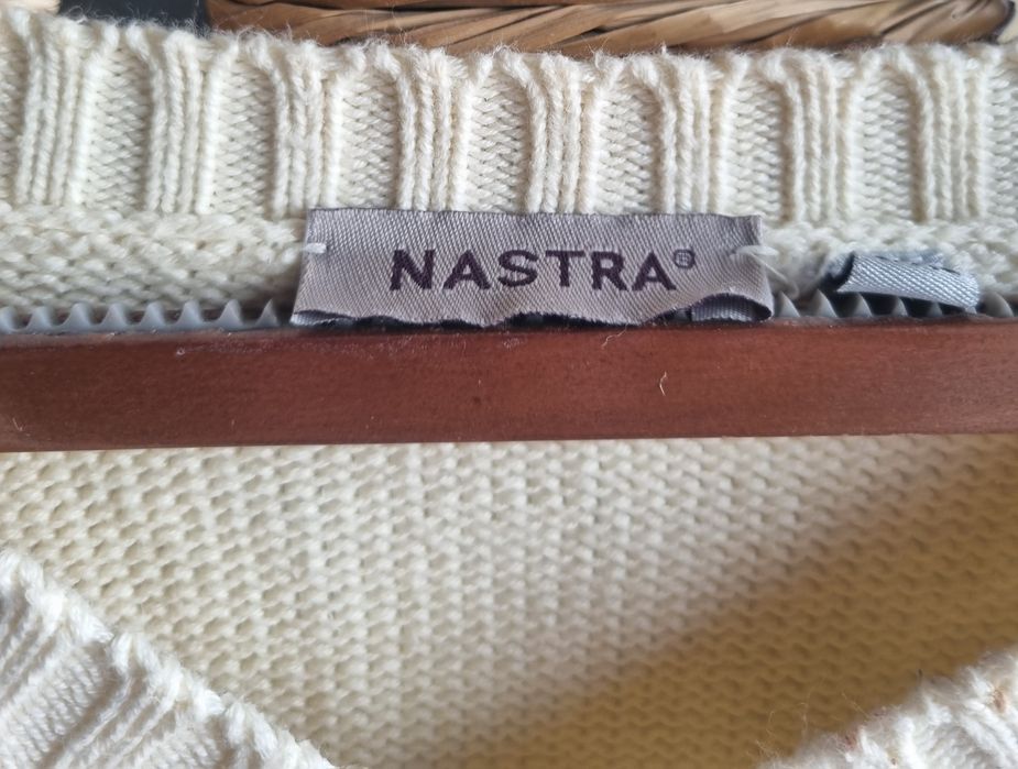 Camisola linha Creme marca Nastra