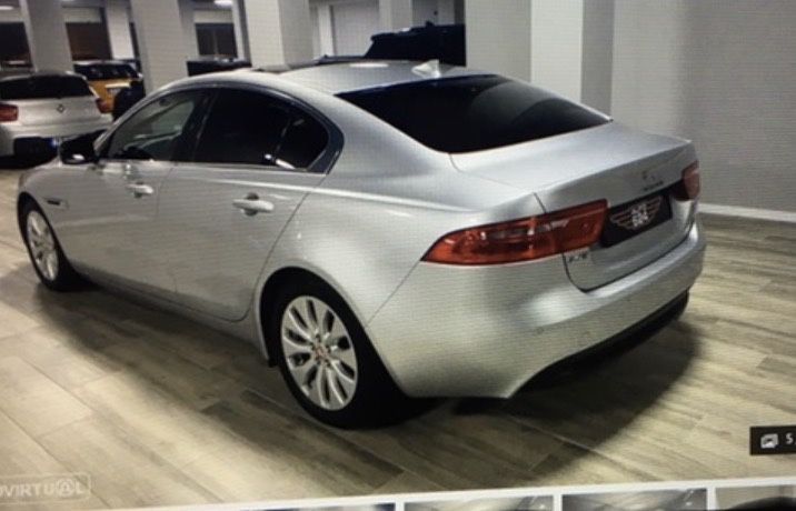 Jaguar Xe 2.0 163cv teto de abrir