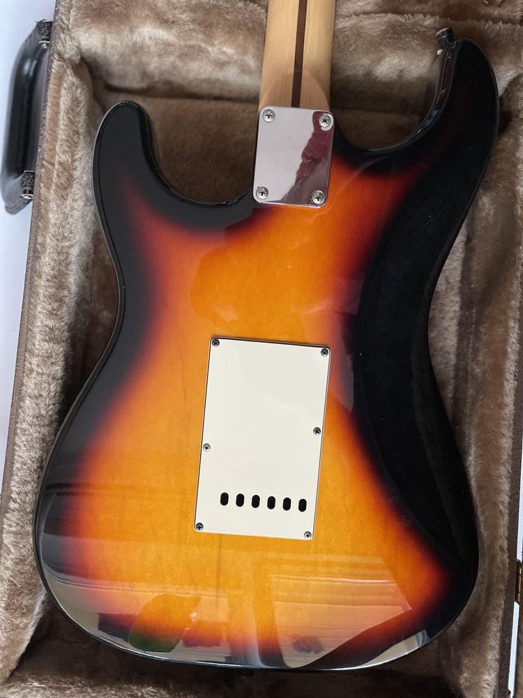 Гітара fender stratocaster