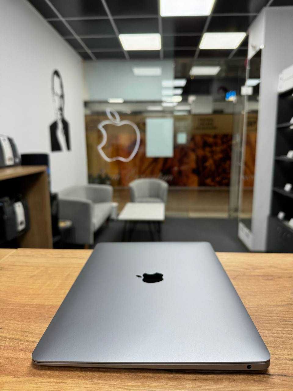 В Стані Ідеалу MacBook Air 2020 Гарантія! M1|16|512 Макбук 42 цикли