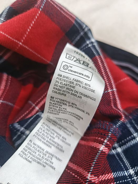 Elegancka oryginalns spódniczka w modną kratę Hampton Republic R.152