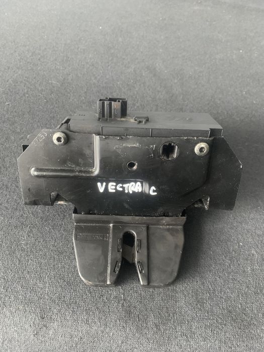 Opel Vectra C kombi Signum zamek klapy bagażnika