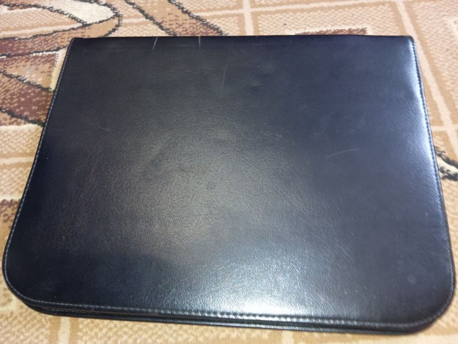 Шкіряна папка для документів