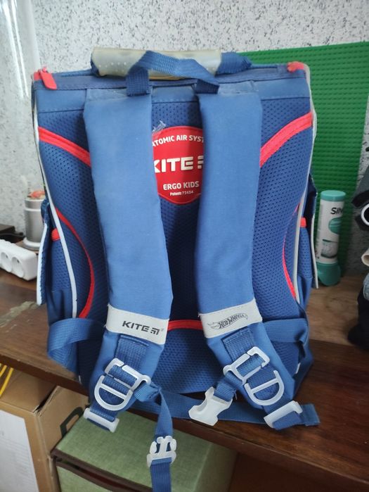 Продам шкільний рюкзак yes