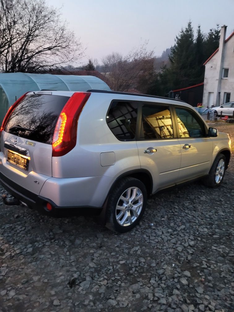 Nissan x trail 2013 r niski przebieg 50.000 książka serwis