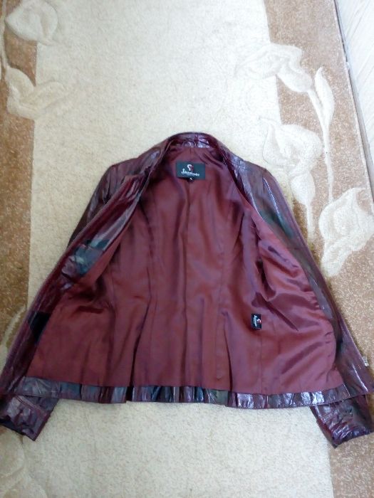 Куртка женская кожаная