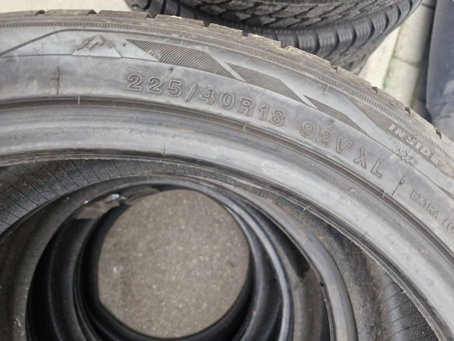 Шина гума 225 40 18