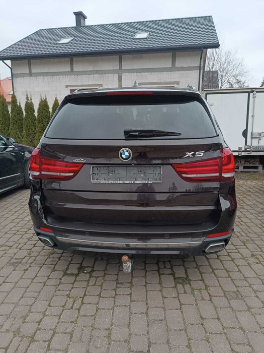 bmw x5 z uszkodzonym siilnikiem