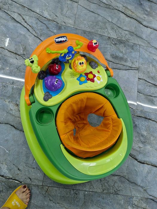 Chodzik do nauki chodzenia