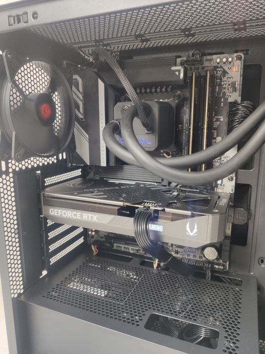 Zestaw Gamingowy Intel Ultra 9 285K,RTX 5070 Ti,32 GB + MSi 24" 180 Hz