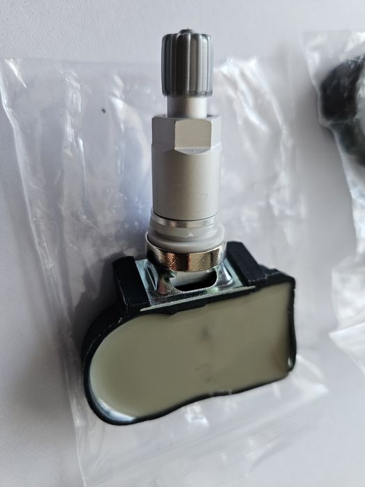 Czujniki ciśnienia TPMS Hyundai Kia x4 komplet 52933-F2000