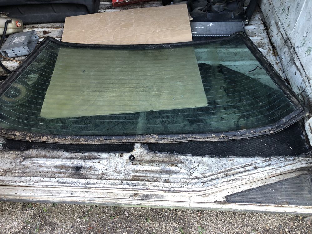 oculo traseiro mercedes 190