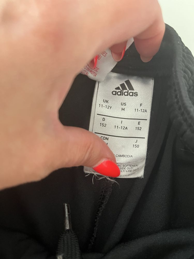 Spodenki Adidas Manchester united 11:12 lat