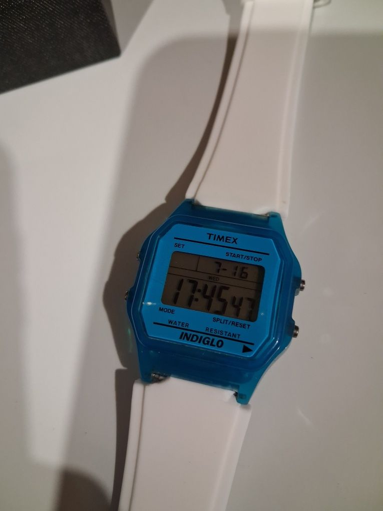 Оригінальні Timex.