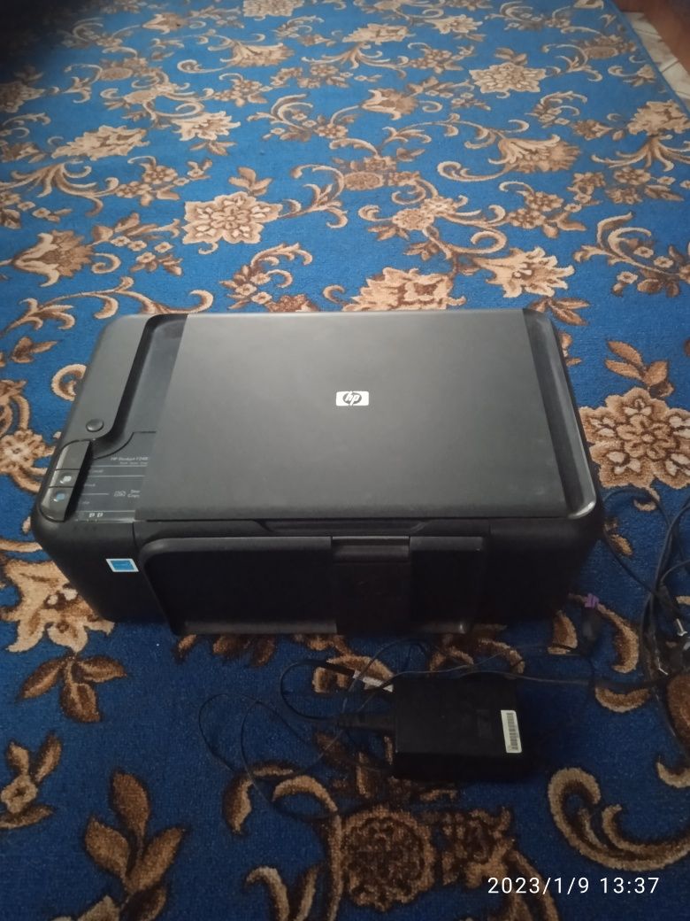 Принтер HP Deskjet F2483