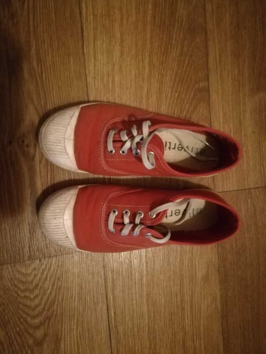 кеди червоні 35р