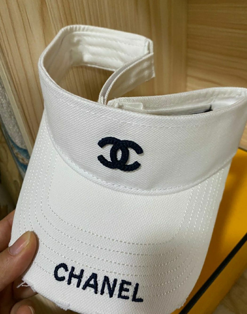 Czapka daszek chanel biała biały bejsbolówka baseball