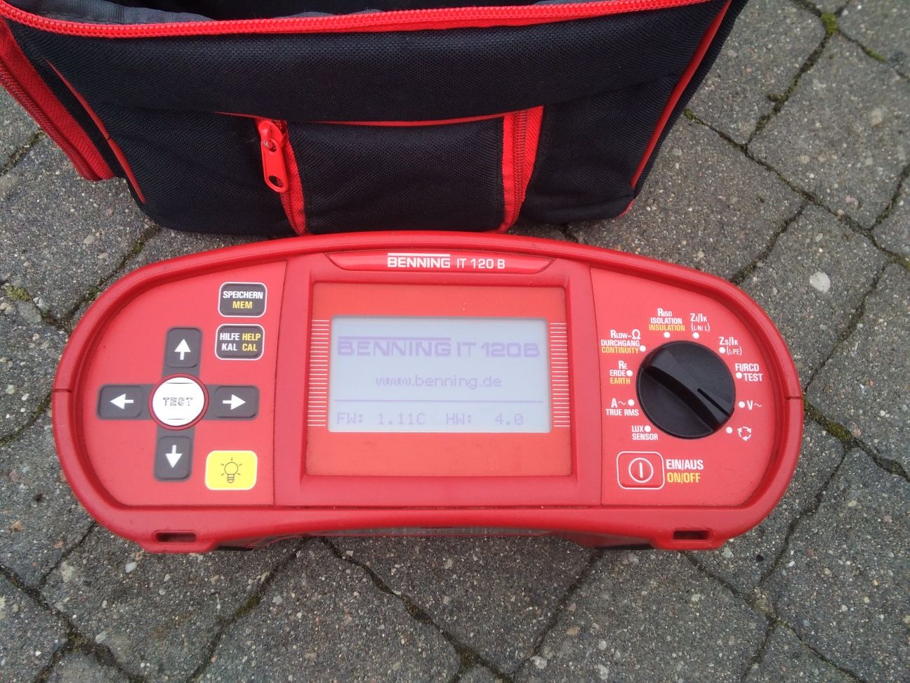 Miernik parametrów instalacji Bening IT 120 B