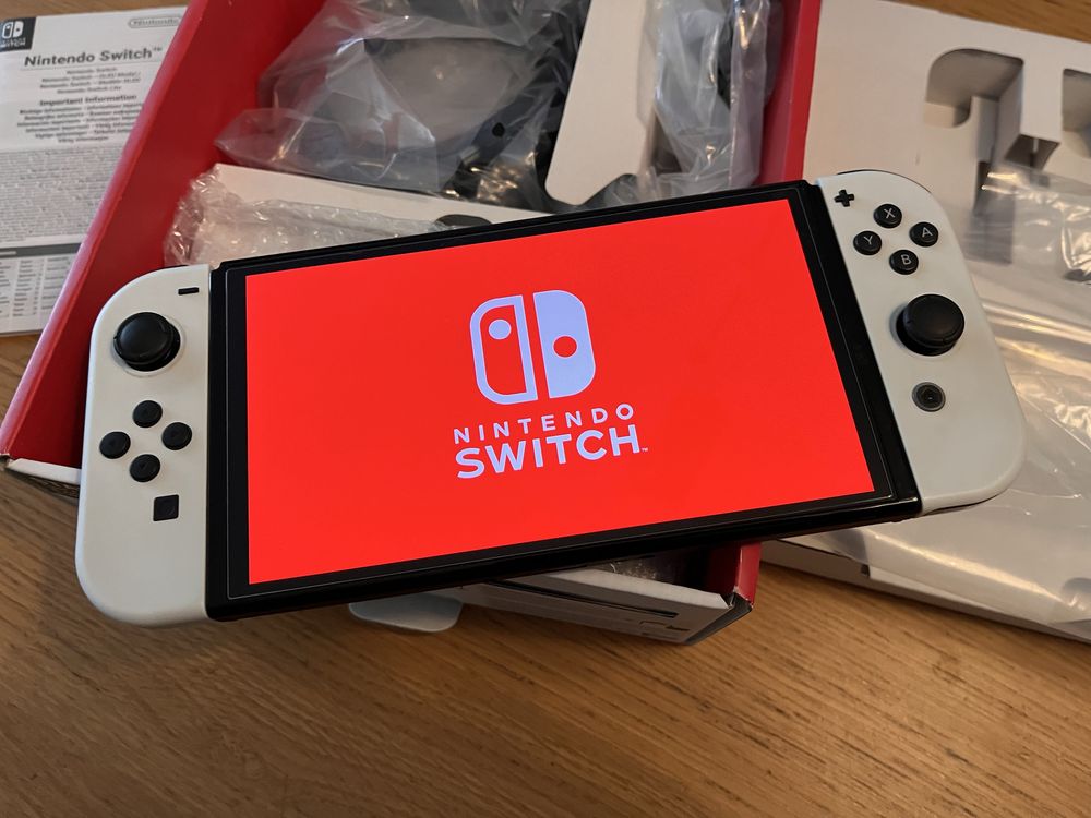 Nintendo Switch OLED