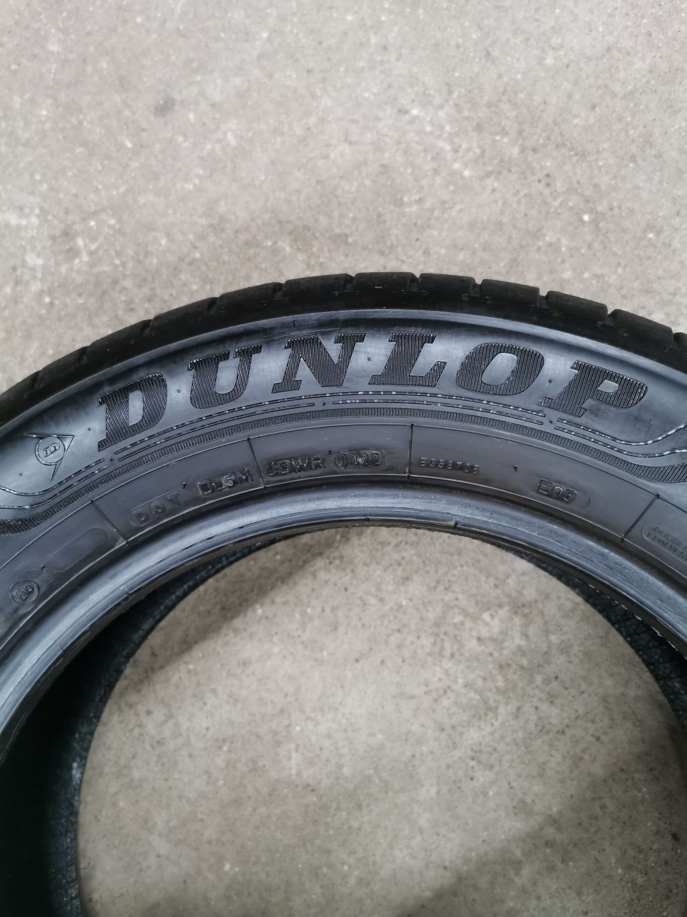 Para opon 215/60R16 95V Dunlop Sport bluResponse