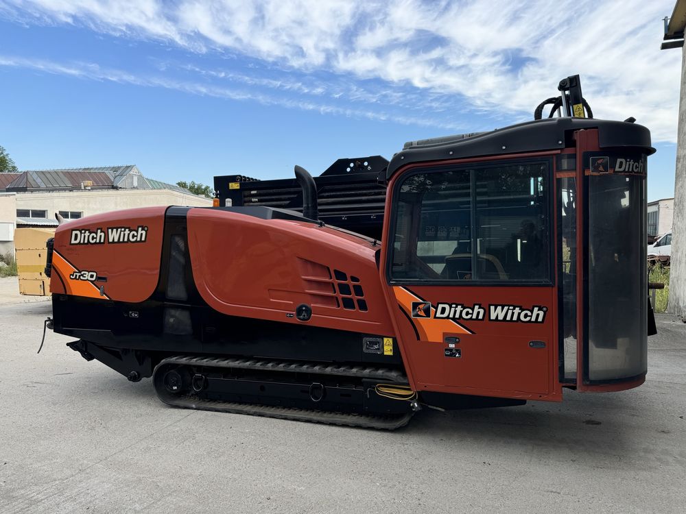 Ditch Witch JT30   2200 mth