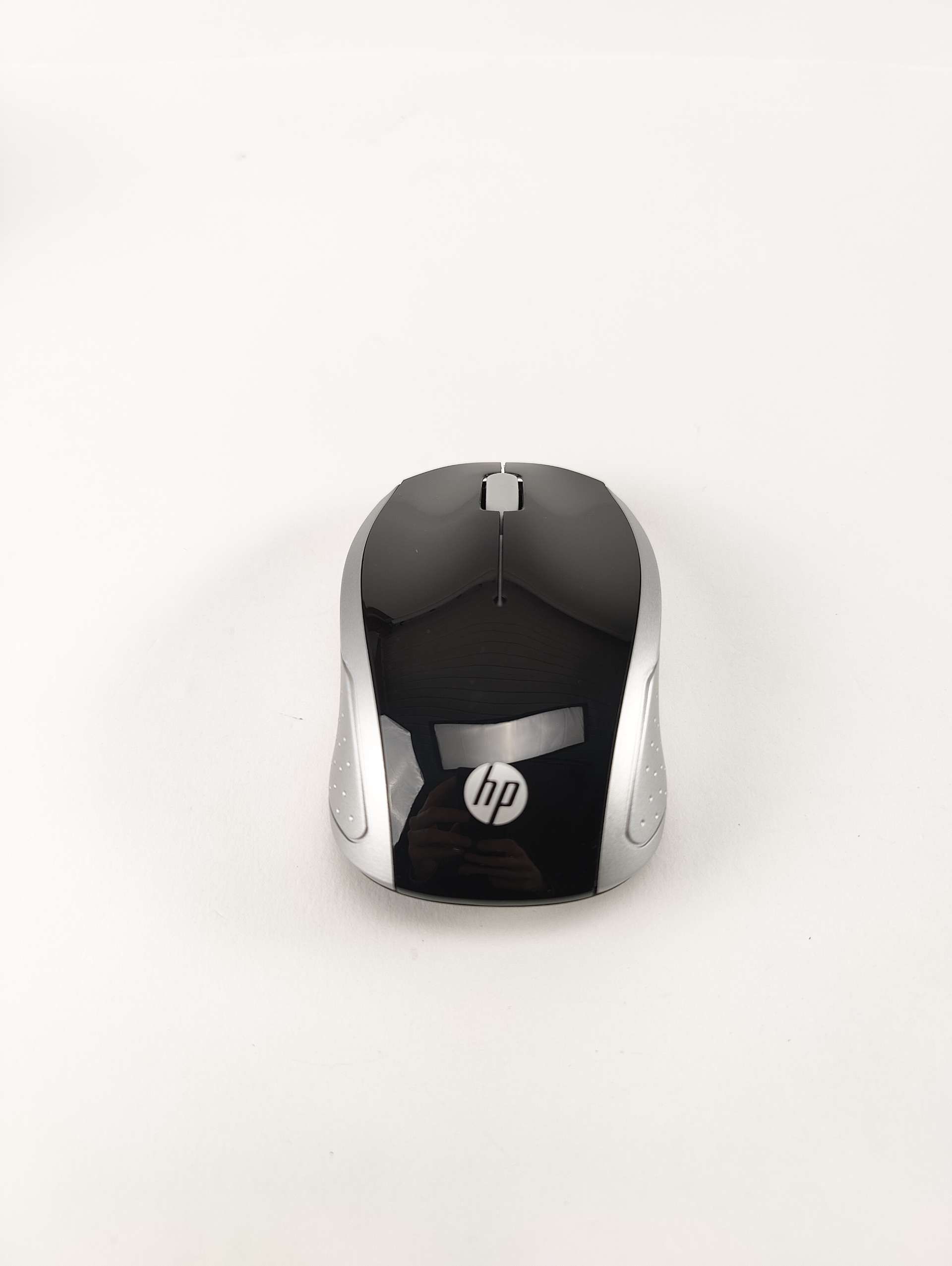 Mysz Bezprzewodowa HP 200 Srebrna 2HU84AA