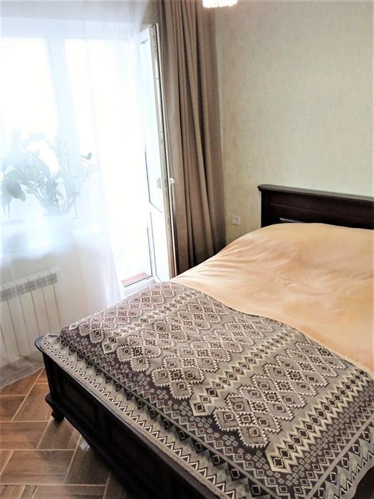 Продам 2-кім. квартиру, Соснова Гірка, Клочківська, 154а, М Наукова