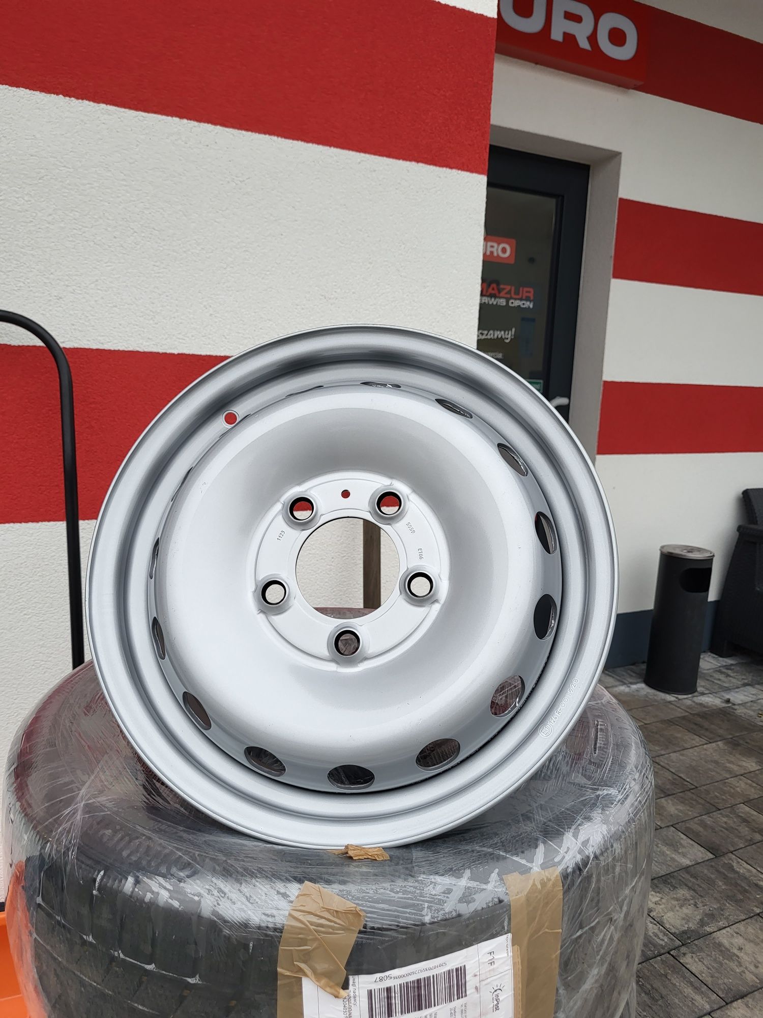 Felgi stalowe 16" 5x130 ET66 Renault Master III II Opel Movano  NOWE