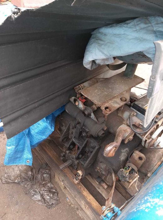 Ursus c 360 kompletna zwolnica  lewa i prawa