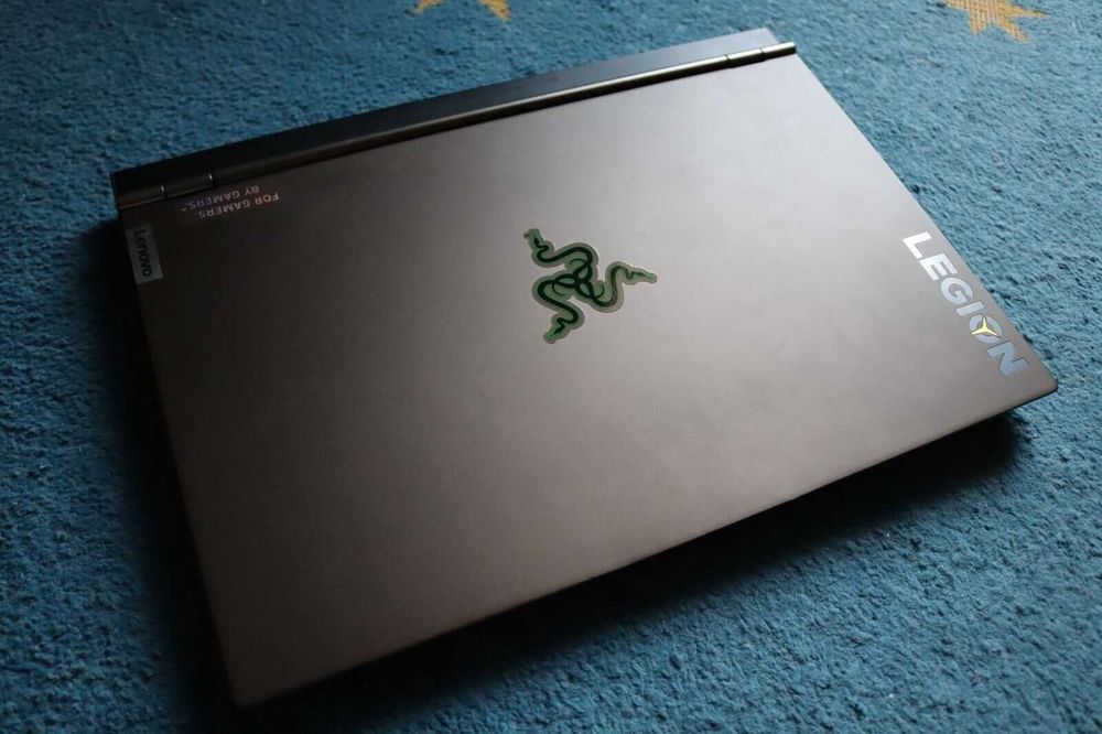 Lenovo Legion C7i 15 (Razer Edition) + Razer Basilisk X HyperSpeed