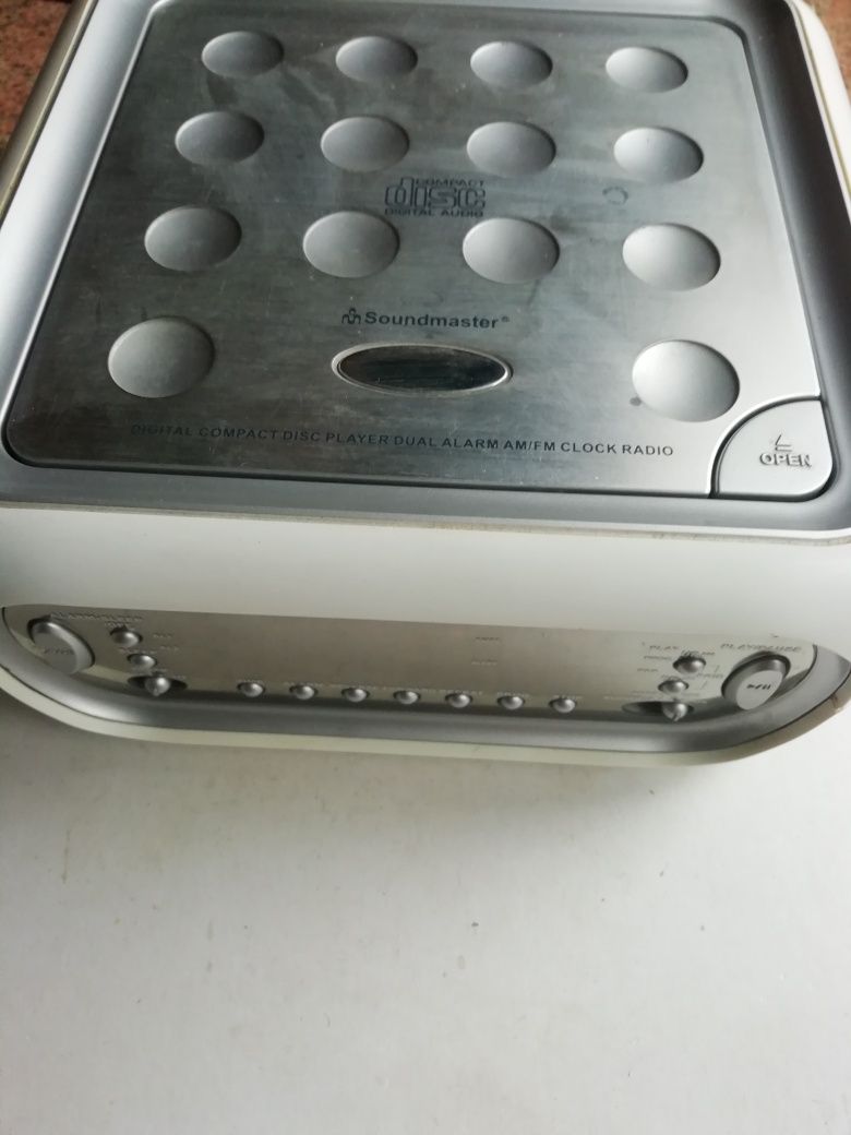 radio SOUNDBLASTER typ URD 770