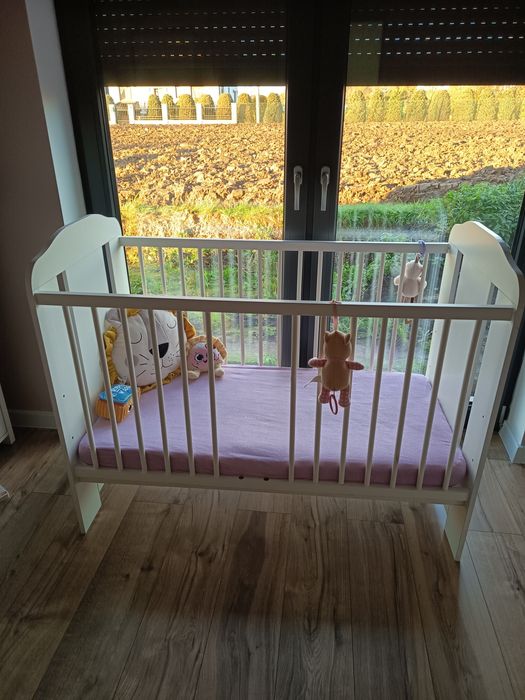 Łóżeczko dziecięce drewniane 120x60