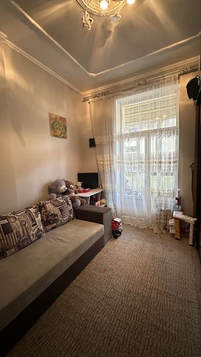 Продається унікальна квартира в центрі міста