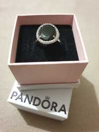 Pandora Glamorous Legacy Black Spinel Ring com caixa pandora