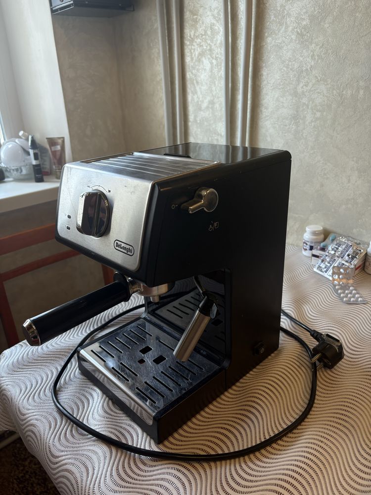Кавоварка Delonghi