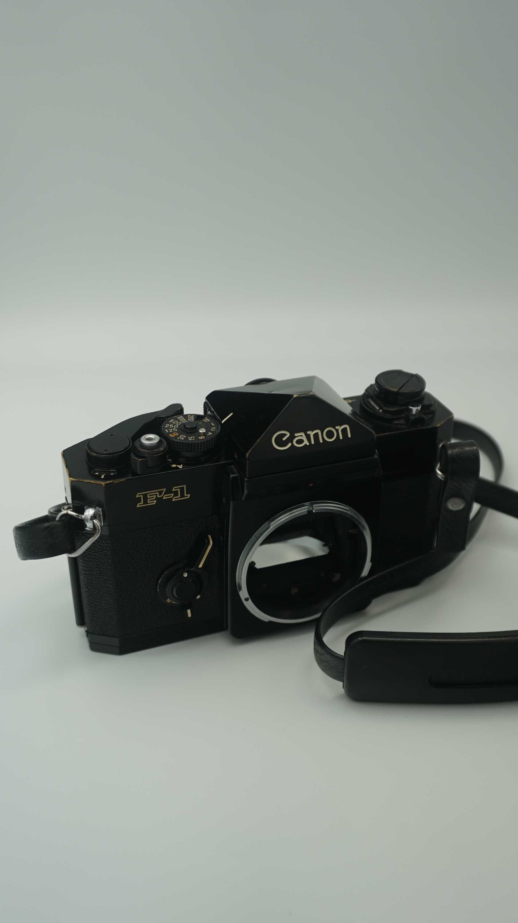 CANON F-1 aparat analogowy