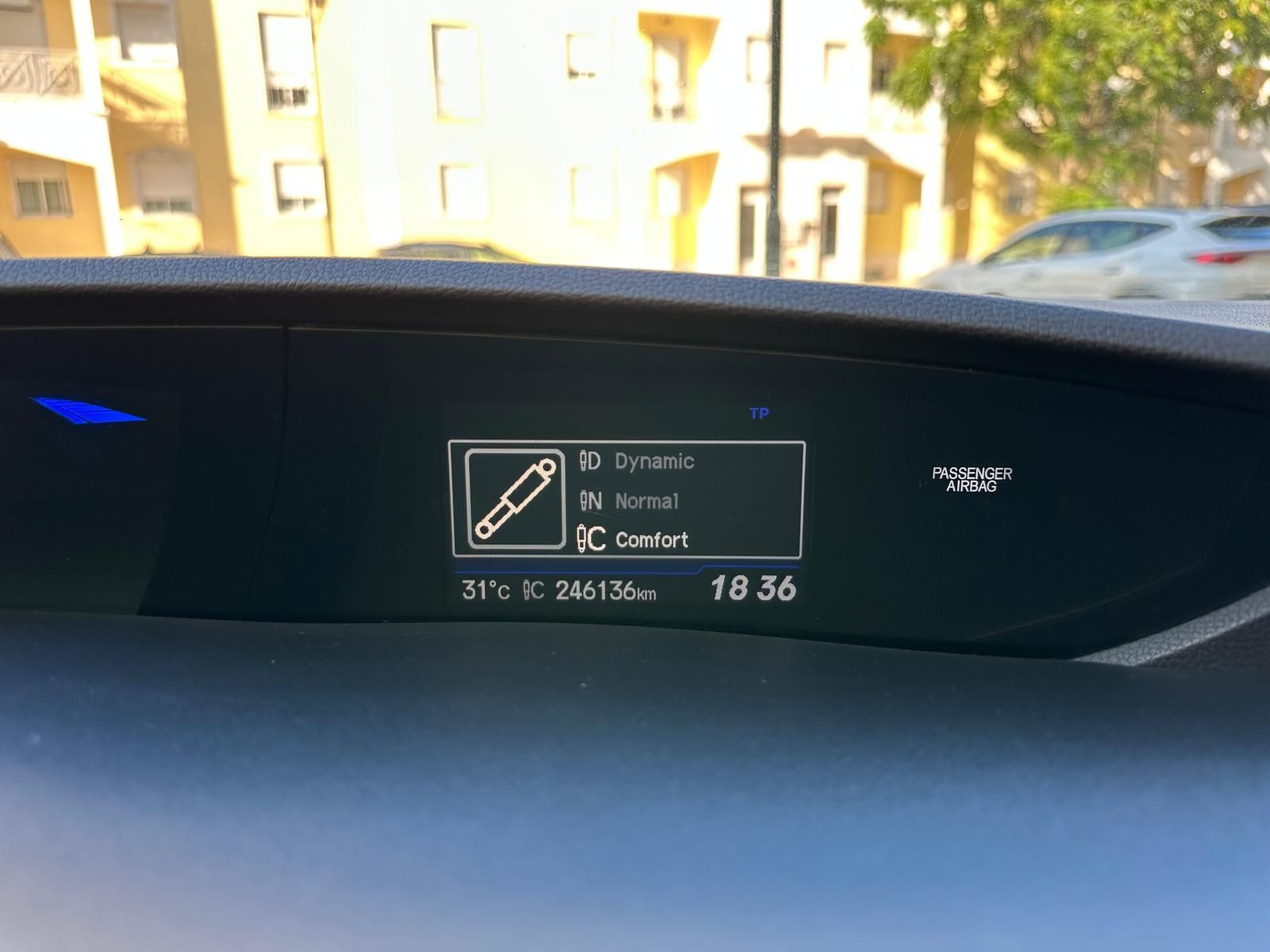Honda Civic tourer excelente estado com  revisões na marca