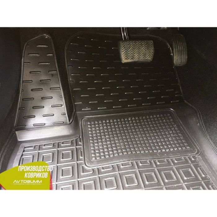 Коврики в салон Toyota Corolla 2013-2019 / 2019 + и Багажники