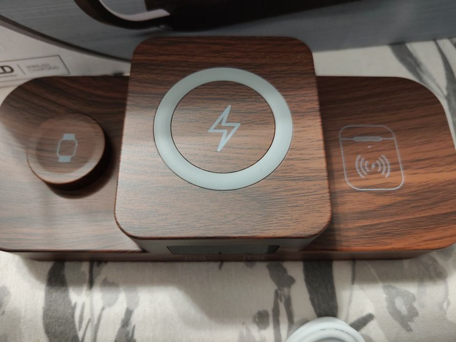 Lampka z ładowarką